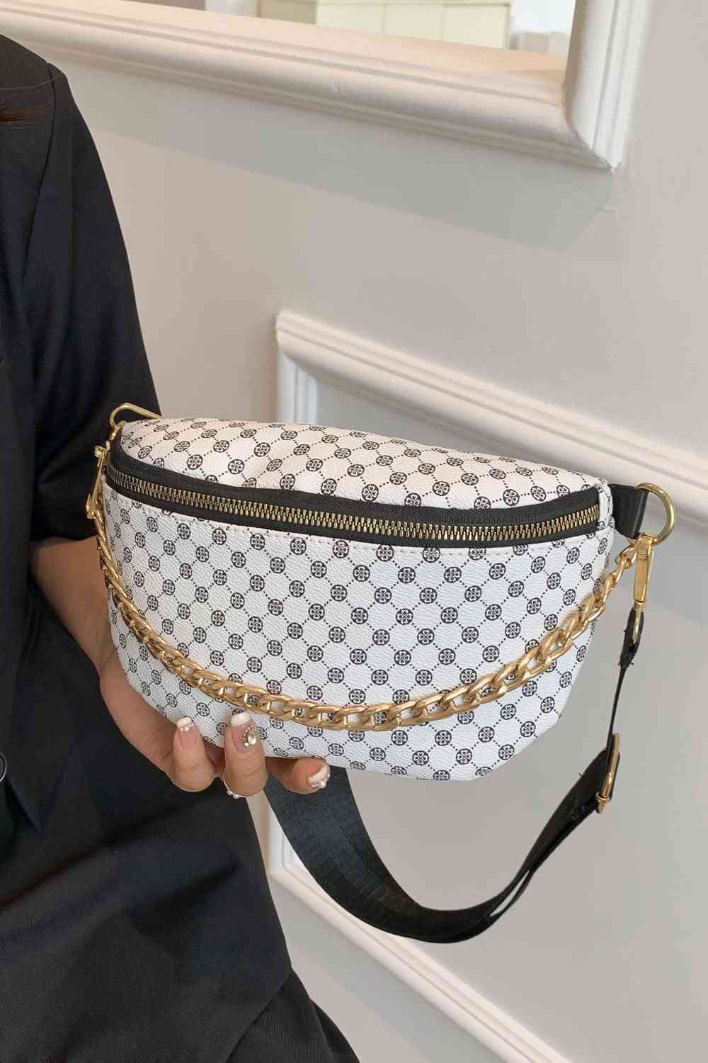 On The Go Sling Bag Shapelust