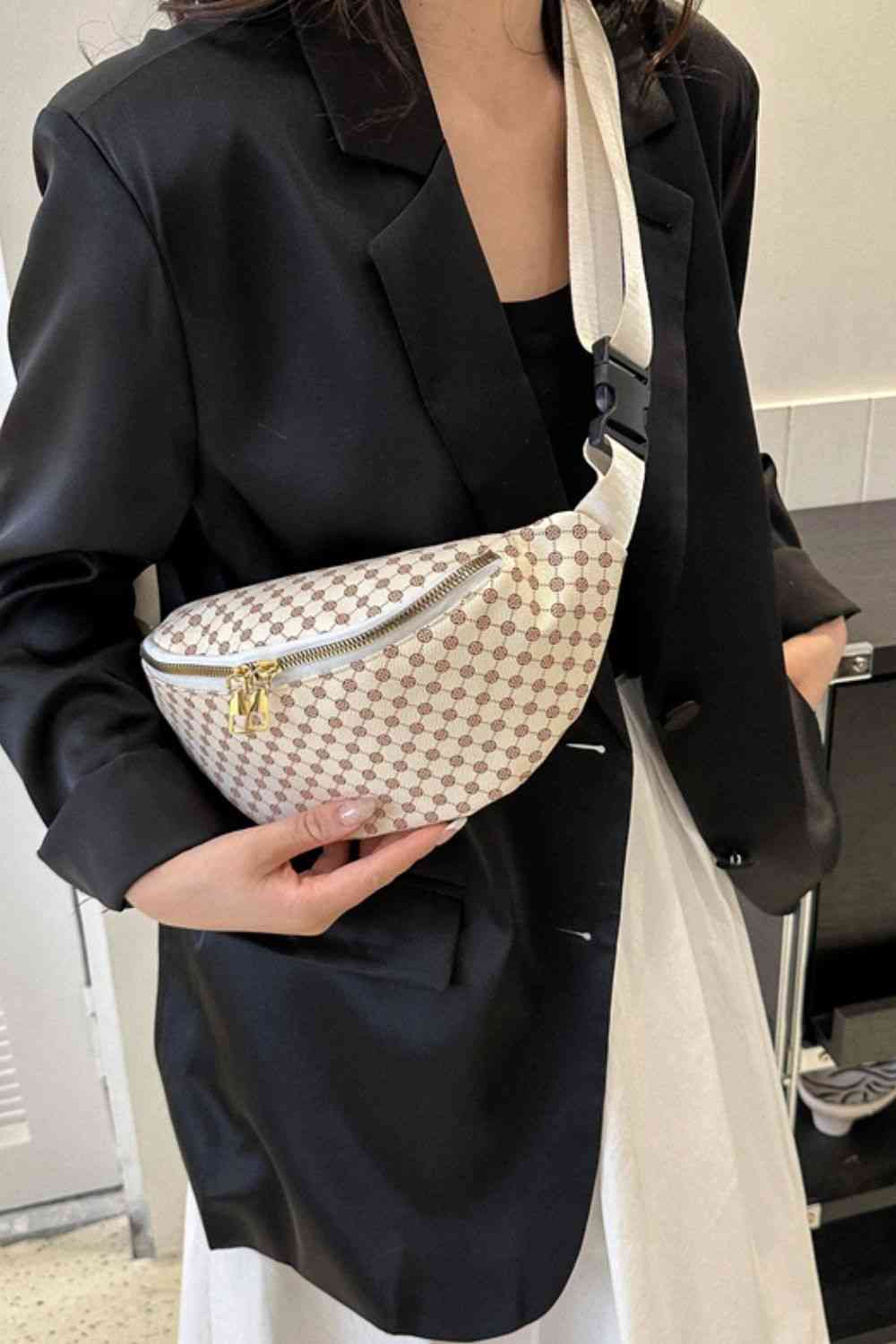 On The Go Sling Bag Shapelust