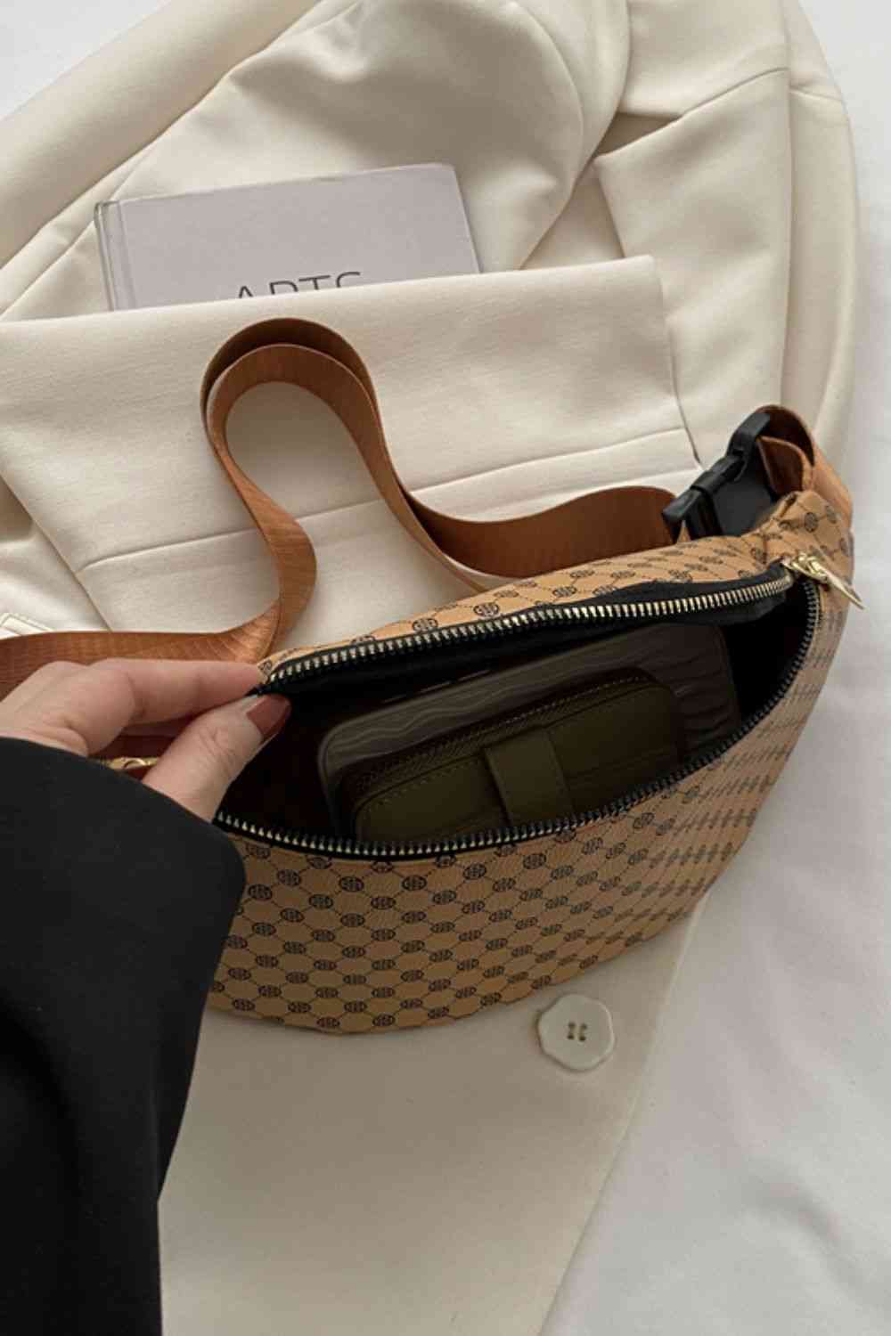 On The Go Sling Bag Shapelust