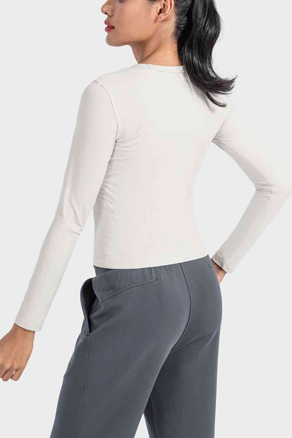 Round Neck Long Sleeve Sports Top Shapelust