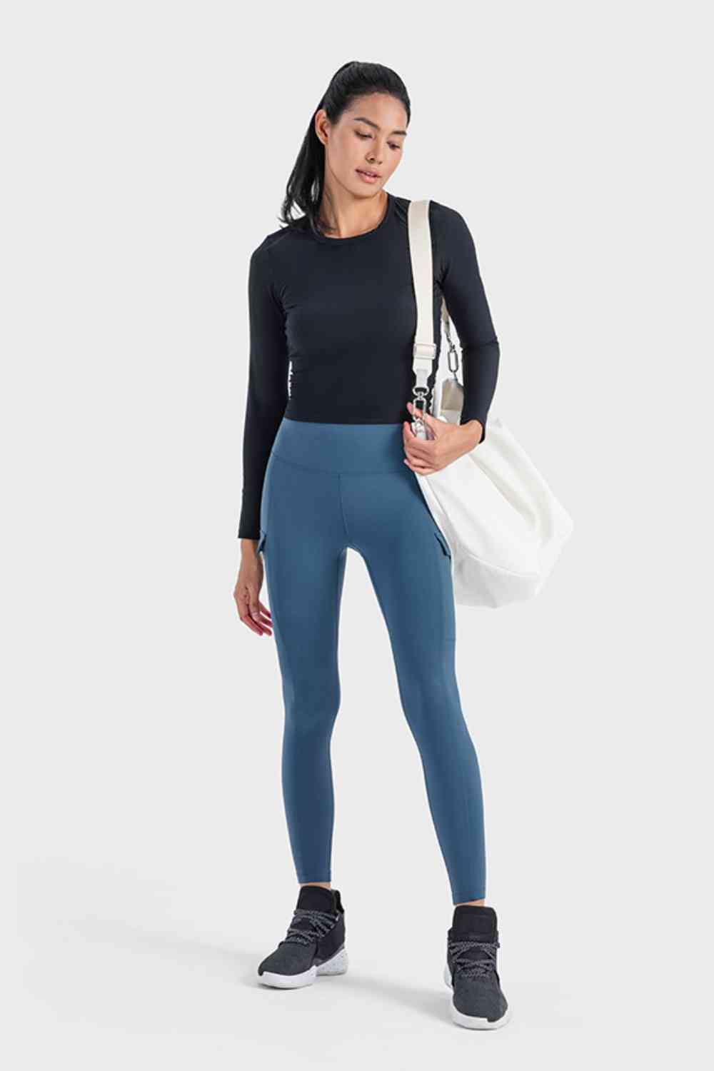 Round Neck Long Sleeve Sports Top Shapelust